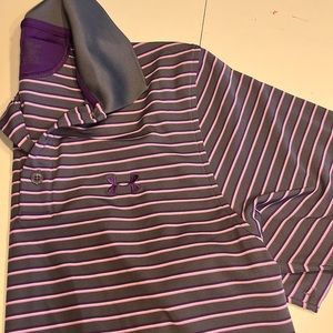 Mens Under Amour polo shirt, shirt sleeve Size M Gray purple and pink